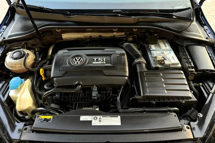 Volkswagen Golf R