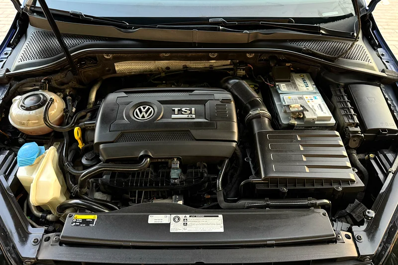 Volkswagen Golf R