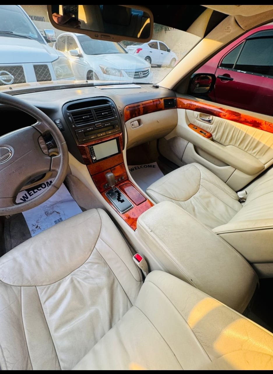Lexus LS430